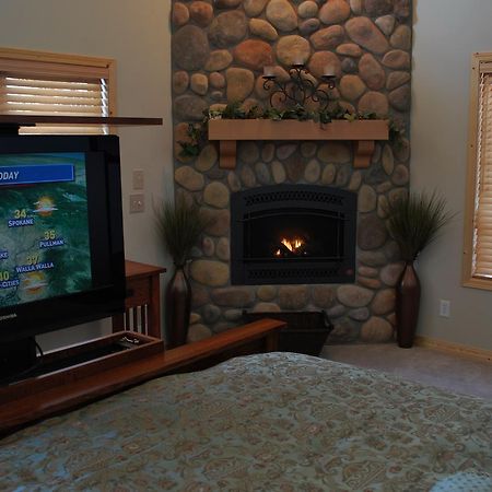 Cashmere Mountain Bed & Breakfast (Adults Only) Лівенворт Екстер'єр фото